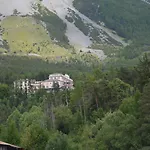 - Alpina 2* Premadio