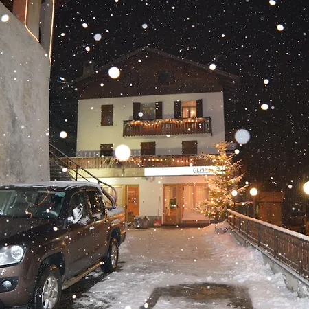 - Alpina Hotel Premadio
