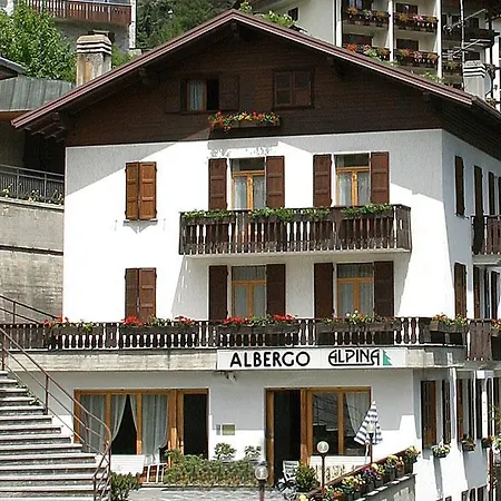 - Alpina Hotel 2*